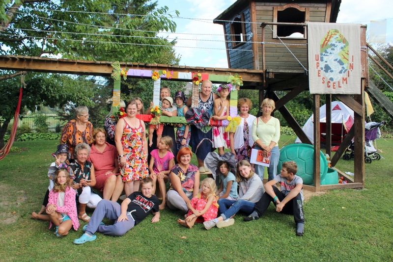 Skaistkalnē deviņas omītes kopā ar mazbērniem piedzīvoja trīs lieliskas dienas.
Autors: Kristīne Kuzma