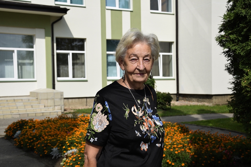 Pedagoģe Mudīte Strazdiņa saņems pašvaldības apbalvojumu «Par mūža ieguldījumu». Tas viņai piešķirts par ilggadēju radošu darbu izglītības sistēmas pilnveidē.
Autors: Ivars Bogdanovs