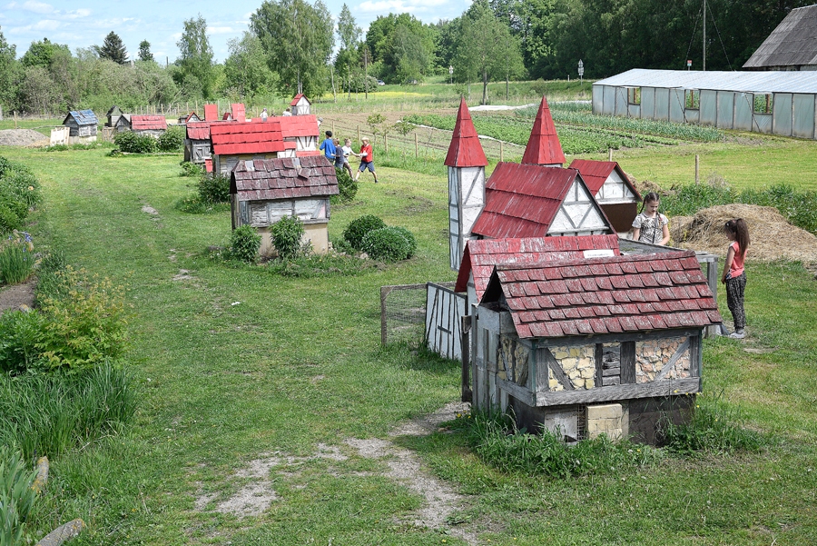 Trušu pilsētiņu Codes pagastā visvairāk iecienījuši tūristi no ārzemēm.
Autors: no «Bauskas Dzīves» arhīva