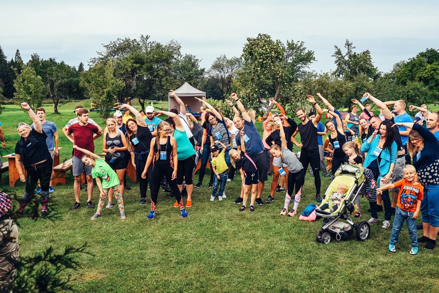 Kopīga rītarosme, ko vadīja Jēkabs Nākums.
Autors: Gvido Satori