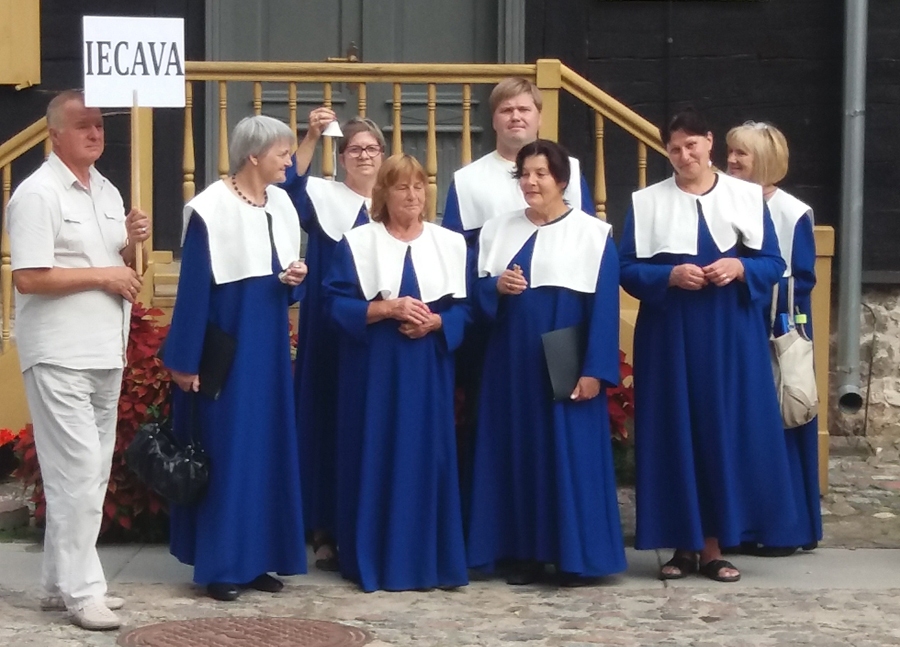 Luterāņu draudzes ansamblis «Iecavas zvans».
Autors: no draudzes albuma