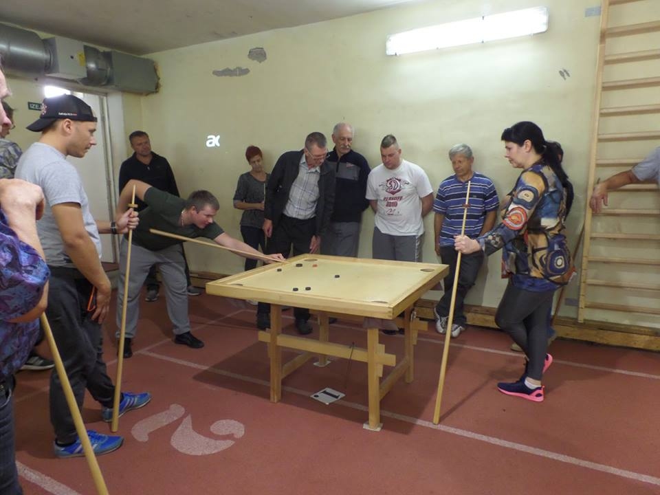 Reizēm novusa mačā uzvarētāja noskaidrošana ieilgst, un šādas cīņas pulcē plašu skatītāju loku.
Autors: Jānis Jegorovs