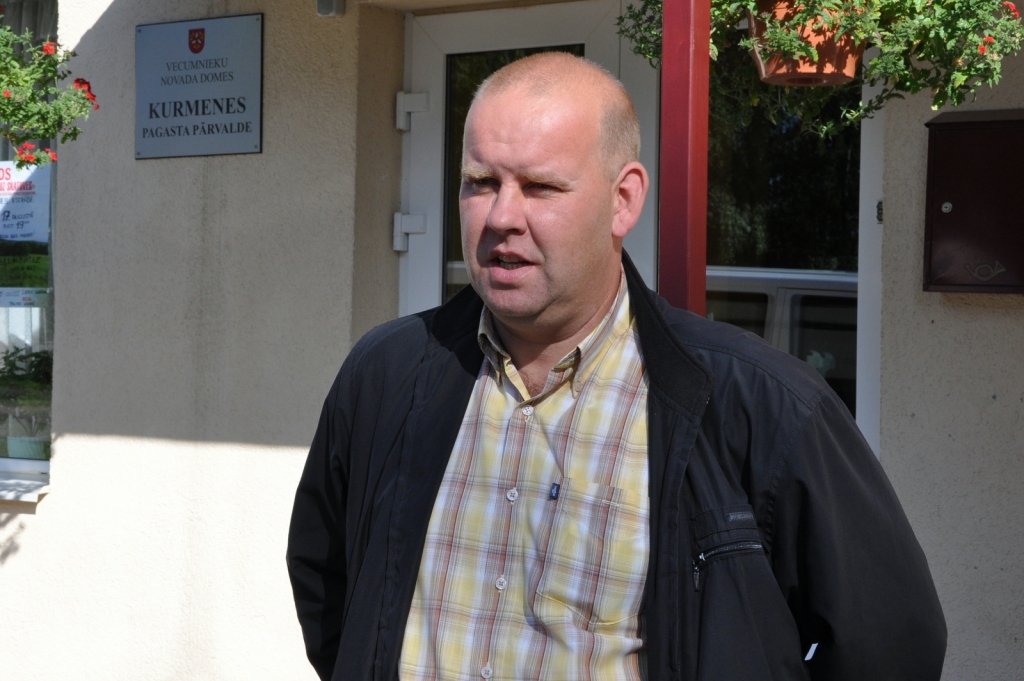 Agris Kondrāts, Kurmenes pagasta pārvaldes vadītājs un darba aizsardzības speciālists, nolēmis aiziet no darba Vecumnieku novada pašvaldībā.
Autors: Žanna Zālīte