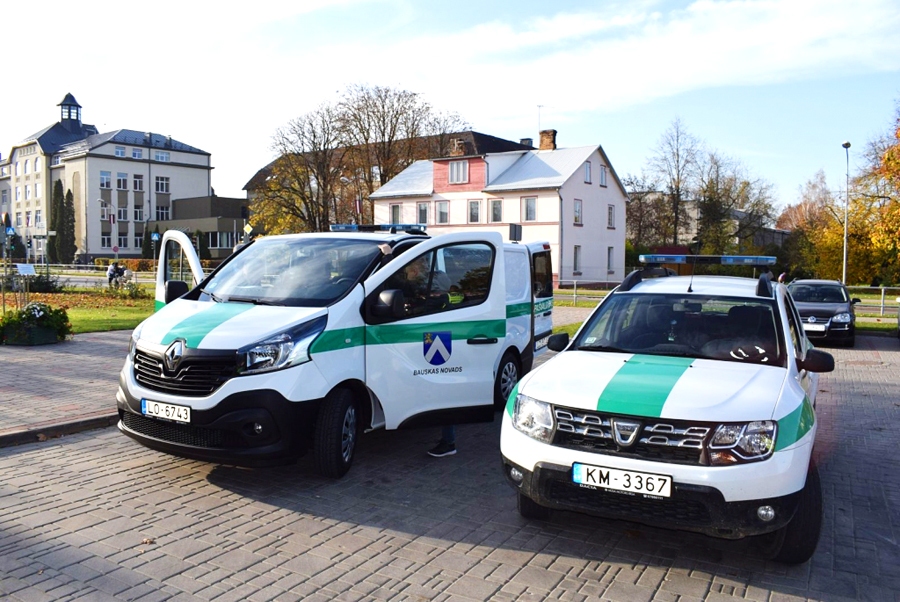 Jaunais pašvaldības auto aprīkots ar ļoti augstas kvalitātes videonovērošanas iekārtu.
Autors: A. Dulbe
