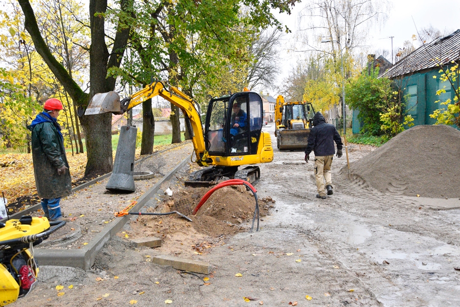 Rit rekonstrukcijas darbi Brīvības bulvārī Bauskā.
Autors: Ivars Bogdanovs