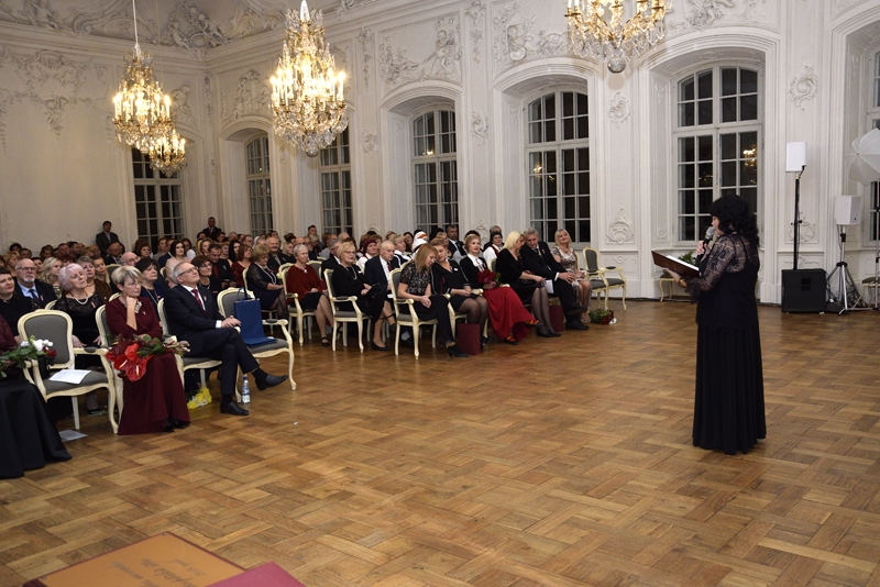 Rundāles novadā valsts simtgades svētku sarīkojums notika Rundāles pils Baltajā zālē.
Autors: Ivars Bogdanovs