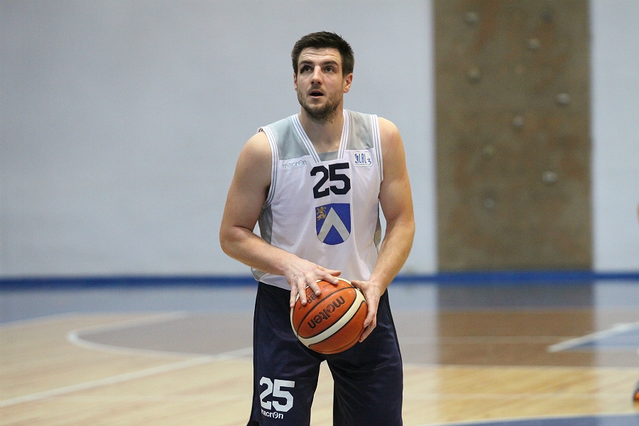 Bauskas basketbola vienības «Bauskas BJSS/SC «Mēmele»» spēlētājs Arnis Simsons.
Autors: Elīna Gruncka, sportsbauska.lv