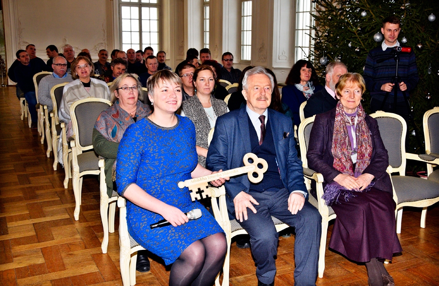 Laura Lūse glabās no Imanta Lancmaņa pārņemto simbolisko atslēgu, kurā iegrebti vārdi «Atbildība. Izturība. Mīlestība».
Autors: Ivars Bogdanovs