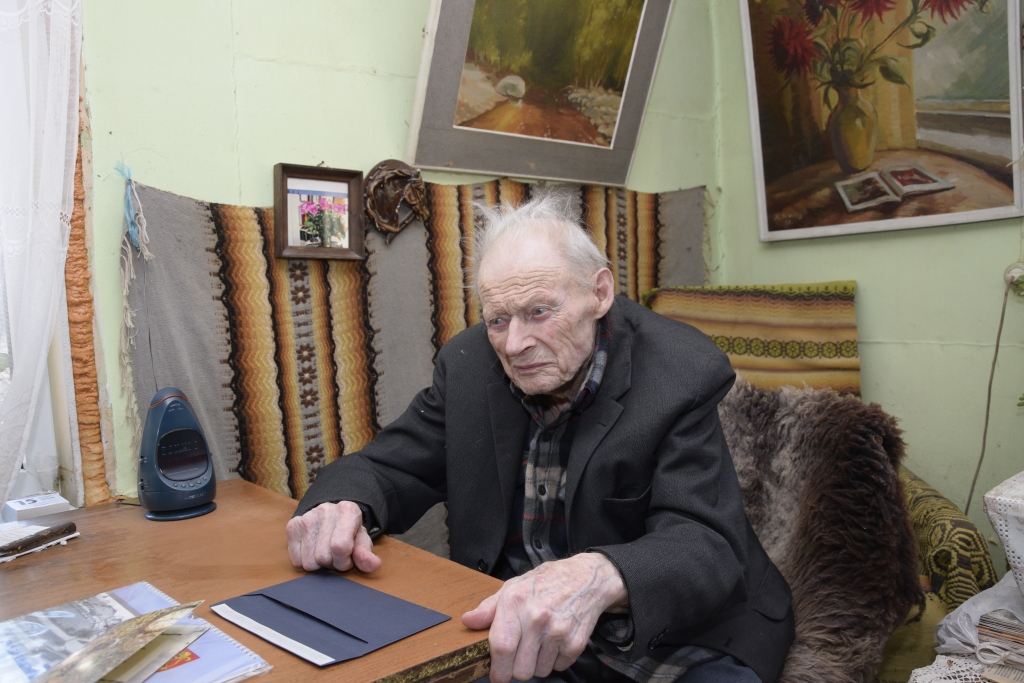 Rūdolfs Žamaitis Brunavas pagasta „Nomaļu” mājās 14.janvārī nosvinējis savu 103. dzimšanas dienu.
Autors: Ivars Bogdanovs