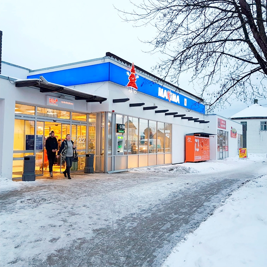 Iepirkšanās paradumi mainās visā Latvijā, un «Maxima» cenšas pielāgoties apstākļiem. Jaunajā veidolā «Maxima» Iecavā būs novērtējama pavasara sākumā.
Autors: Sandra Danosa