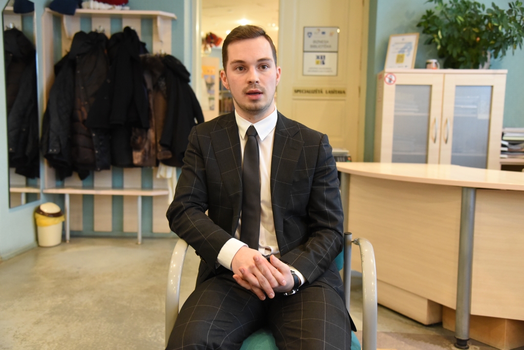 Iedzīvotājus, tiekoties ar A. T. Plešu, interesēja Bauskas apvedceļš, atkritumu depozīta sistēma un citi jautājumi.
Autors: Uldis Varnevičs