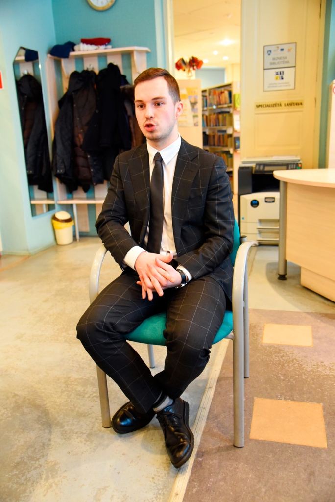 A. T. Plešs aizvadīja ar interesentiem saturīgas un interesantas diskusijas.
Autors: Uldis Varnevičs