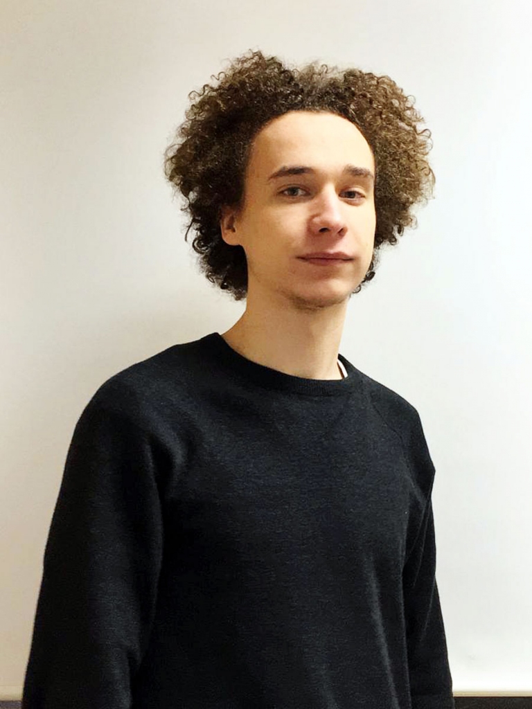 Matīss Gertsons brīvprātīgi trenē jauniešus florbolā.
Autors: no A. Kāposta albuma