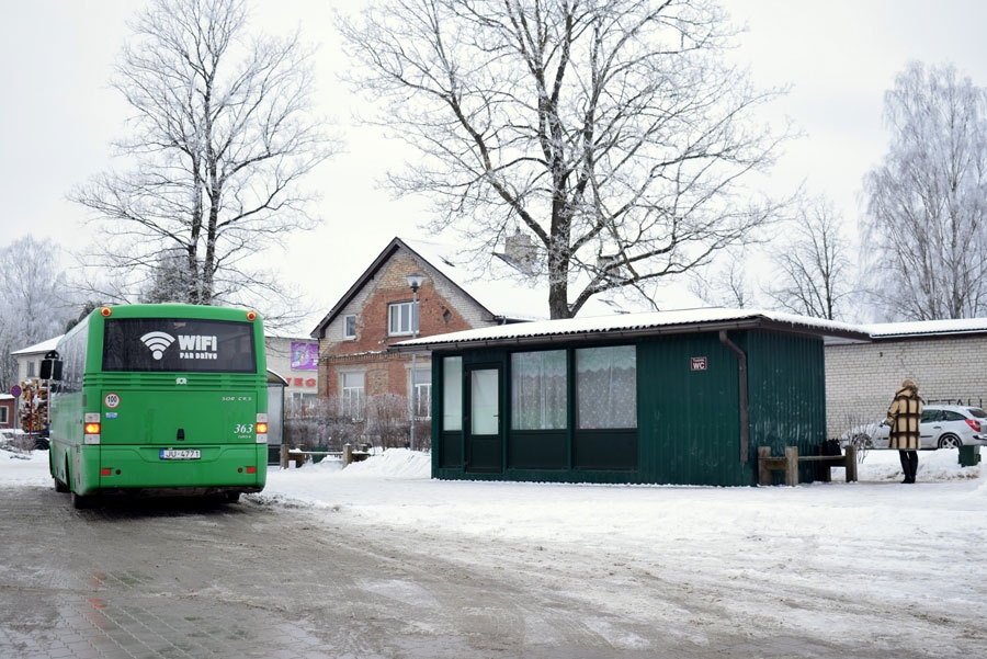 Vecumnieku autoostas kioskā tiks atvērta rokdarbu piederumu un apavu tirgotava.
Autors: Žanna Zālīte