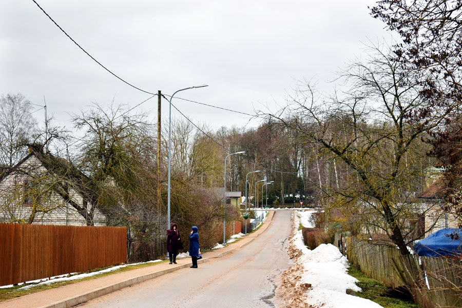 Dīķa ielā Vecumniekos apgaismojuma sistēma modernizēta 2015. gadā.
Autors: Žanna Zālīte