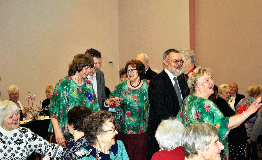 Iecavas novada seniori aktīvi dejā un kustībā.
Autors: Ruta Keiša