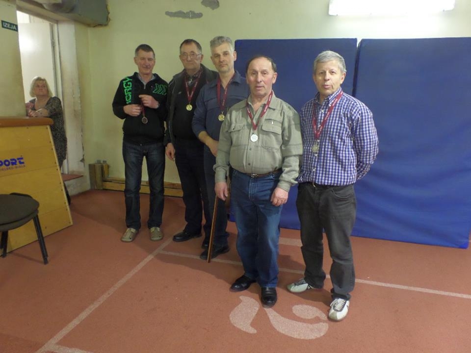 Dubultspēļu medaļu ieguvēji – Raimonds Smalkais (no kreisās), Aivars Vancāns, Agris Segliņš, Aldis Pavilons un Staņislavs Bednarčiks. Klāt nav Jāņa Salnas.
Autors: Jānis Jegorovs