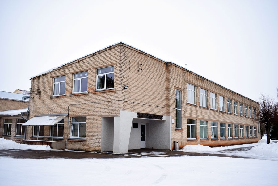 Valles vidusskolā direktores vietniekam saimnieciskajā darbā būs pilna amata slodze.
Autors: Žanna Zālīte