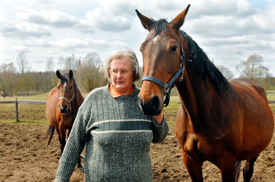 Ildze Mašinska zemnieku saimniecībā «Zviedru birzes zirgi».
Autors: No arhīva.
