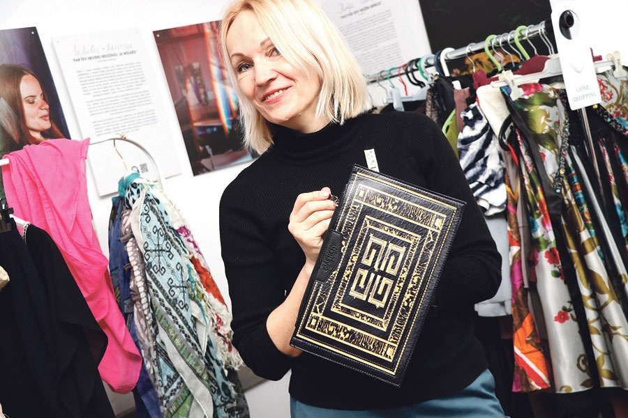 Stiliste Antra Reismane atzīst, ka modē vienmēr ir elegance un labs garastāvoklis, kas raksturo arī pašu modes meistari un rosina pavasarim ļauties arī mūs.
Autors: no personiskā arhīva