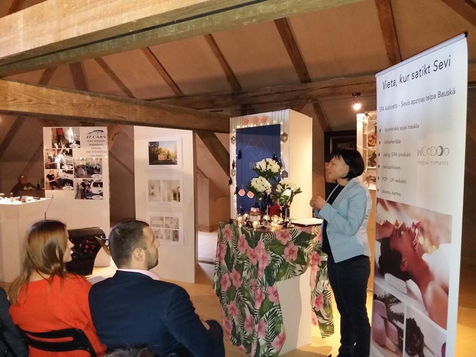 Kristīne Dunike no Bauskas novada Codes 2. aprīlī svinēs savas uzņēmējdarbības viena gada pastāvēšanu. Pēc darba ārzemēs, Kristīne ir uzdrīkstējusies Bauskas vecpilsētā uzsākt kaut ko jaunu un nemitīgi pilnveido savas zināšanas un papildina pakalpojumu klāstu.
Autors: No albuma.