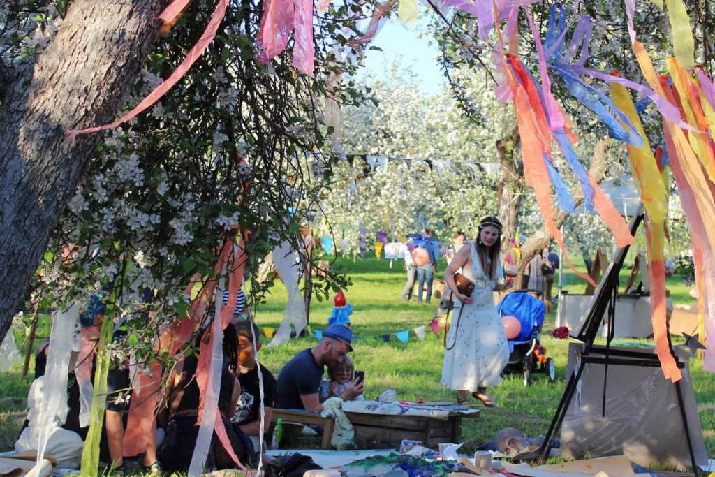 Festivāls «Āboļdārzs» atkal notiks Bārbeles pagasta Gaismā.
Autors: Lauma Kalēja