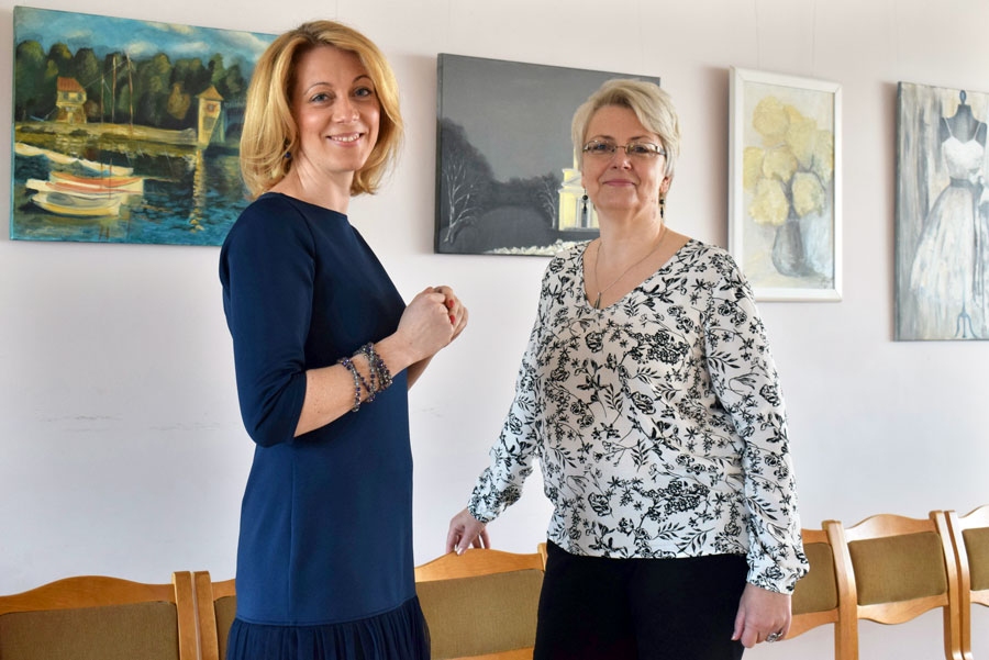 Biedrības «Latvijai un Vecumniekiem» dibinātājas Zane Onkele (no kreisās) un Iveta Lavrinoviča teic, ka ideja par nepieciešamību veidot nevalstisko organizāciju radusies pirms vairākiem gadiem.
Autors: Žanna Zālīte