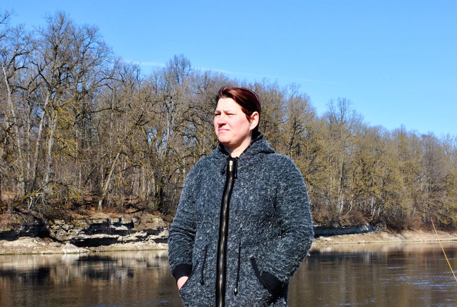 Jolanta Šilberga Lielupes krastā netālu no Jumpravas kapiem.
Autors: Ruta Keiša