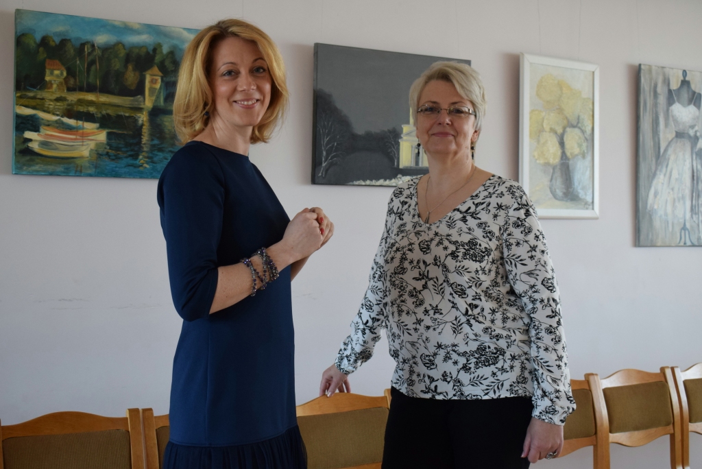 Biedrības «Latvijai un Vecumniekiem» dibinātājas Zane Onkele (no kreisās) un Iveta Lavrinoviča teic, ka ideja par nepieciešamību veidot nevalstisko organizāciju radusies pirms vairākiem gadiem.
Autors: Žanna Zālīte