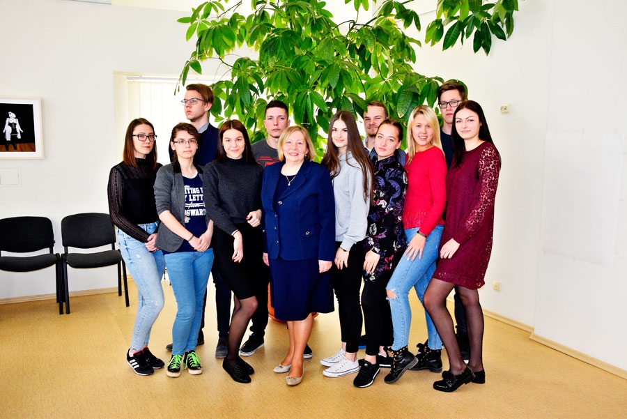 Autors: Māris Krūmiņš