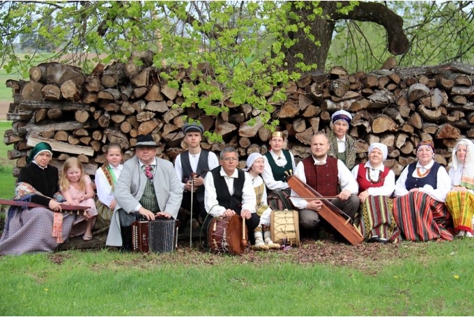 Bārbeles folkloras kopa «Tīrums» dibināta 2013. gada 4. maijā.
Autors: No arhīva.