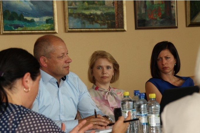 Šī gada aprīlī trīs Bauskas novada domes deputāti no Reģionu apvienības Aleksandrs Novickis, Aivija Kursīte un Karīna Andreika rosināja atkal iekļaut novada domes sēdes darba kartībā jautājumu par revīzijas komisijas izveidi.
Autors: No arhīva.