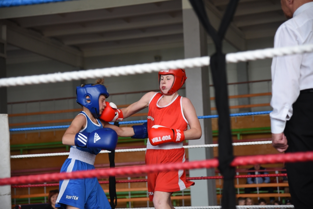 Kārlis Jansons (no labās) savu pretinieku uzvarēja pēc punktiem.
Autors: UldisVarnevičs