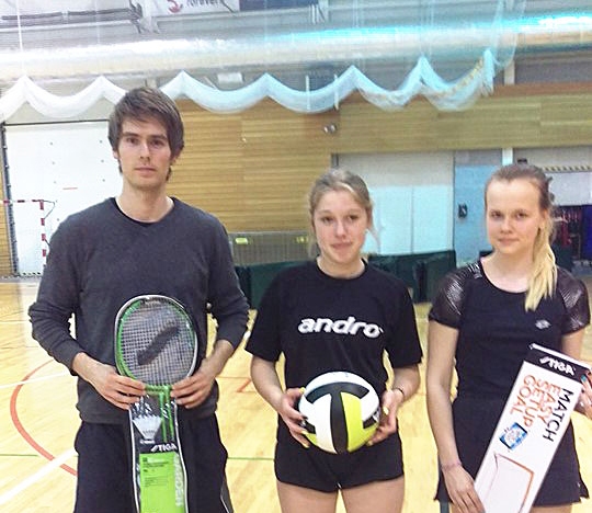 Daniela Kučinska (no labās) un Terēza Tabea Druviņa kopā ar treneri Aleksandru Šutku.
Autors: no A. Šutkas albuma