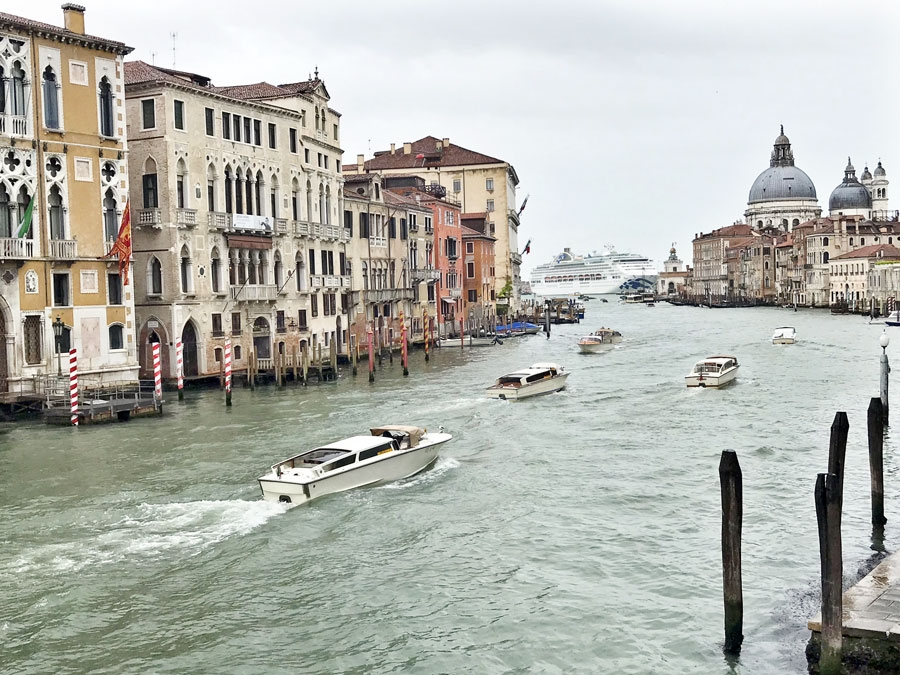 Venēcijas ainava – Lielais kanāls un gadsimtiem seni nami.
Autors: Žanna Zālīte