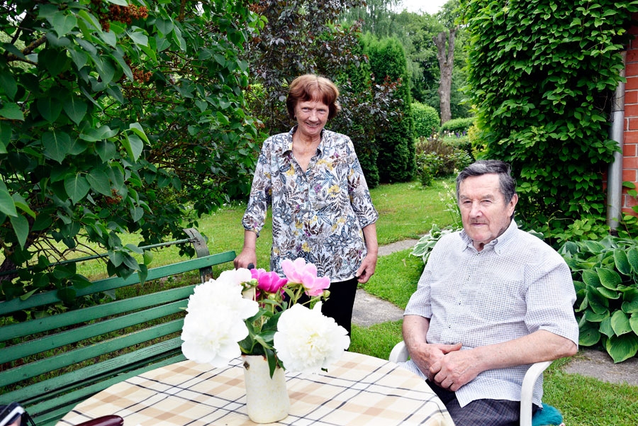 Gaida un Jānis Kalēji savas mājas pagalmā Vecumniekos.
Autors: Ivars Bogdanovs