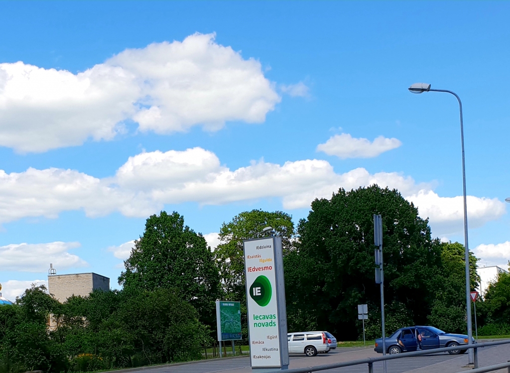 Autors: www.bauskasdzive.lv