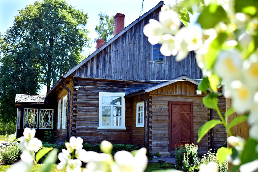 Aktieru Amtmaņu muzejs izvietots ēkā, kas uzcelta 1985. gadā. Muzeja krājumu veido ap 480 priekšmetu, no kuriem vairāk nekā 300 ir pamatkrājumā.
Autors: Žanna Zālīte