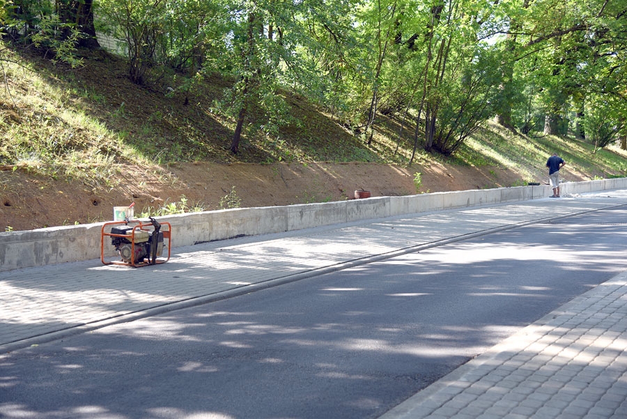 Brīvības bulvāra atbalsta sienu plānots apmūrēt ar akmensmasas flīzēm.
Autors: Uldis Varnevičs