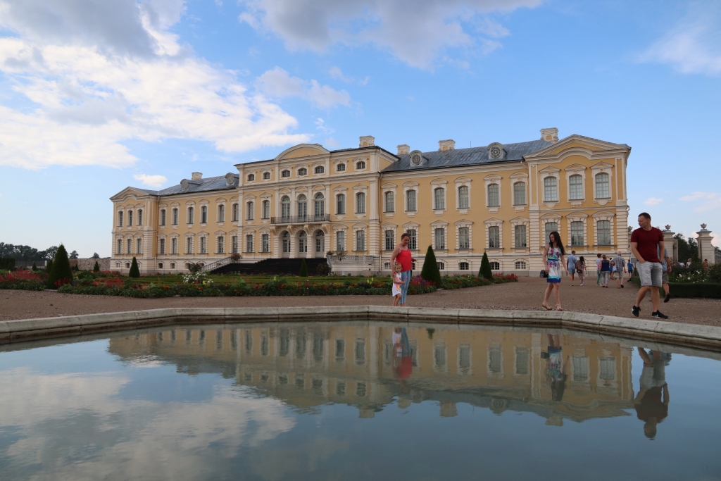 Iekļaut Rundāles pili gan UNESCO Pasaules mantojuma Latvijas nacionālajā sarakstā, gan Pasaules mantojuma sarakstā būs grūts uzdevums.
Autors: Jūnass Palms