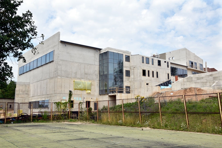 Sporta hallē Bauskā atsāksies darbi.
Autors: Ivars Bogdanovs