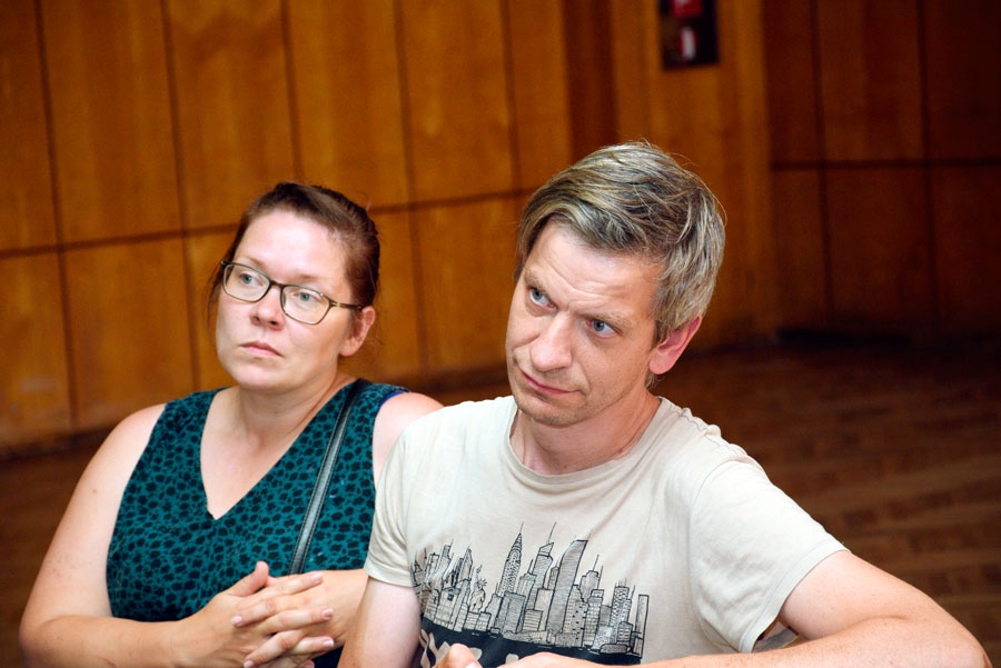 Pilsrundālieši Linda un Ivo Stīriji ir bažīgi par reformas sekām. Iecerētais liecinot, ka par cilvēkiem un jaunajām ģimenēm laukos nedomā.
Autors: Ivars Bogdanovs