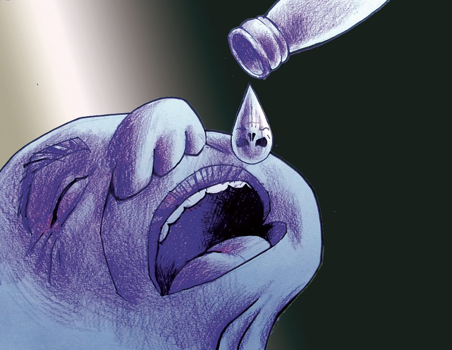 NEPLĀNOTA PAŠNĀVĪBA. FAKTS: Bauskas novada Brunavas pagastā pēc sēņu maltītes ar nozagtu metanolu piedevām nomiruši trīs cilvēki. Metanols jeb metilspirts ir ļoti toksiska ķīmiska viela, iedarbojas galvenokārt uz nervu sistēmu.
Tai postažā, kur alkohols,/ Nu jāieraksta metanols,/ Ja brīvu piekļuvi tam ļauj,/ Tas nežēlo, pa tiešo pļauj./ Labi zina Miķelis,/ Visās lietās ziķeris,/ Senāk sauca – koka spirts,/ Nelietoja to pēc pirts./ Valdība uz ātru roku/ Izspēlēja tā kā joku,/ Kā var tautu nodzirdīt,/ Bet par presi domās rīt./ Svarīga vien statistika,/ Cik pie mūža gala tika./ Vārda brīvību ja slāpēs,/ Domas daudzveidību nāvēs,/ Laukos valdīs nolemtība,/ Metanols un tumsonība.
Autors: Zīmējums – Vilnis Bulavs, rīmes – Daina Ziemele