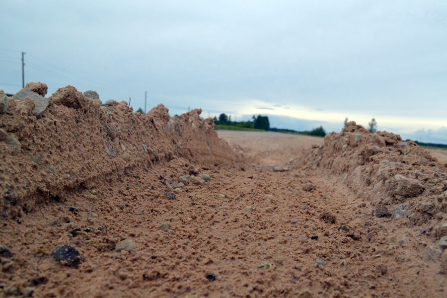 Brauktuve P88 Bauska–Linde pie Dāviņu ciema 14. augustā.
Autors: Kapsars Kalējs