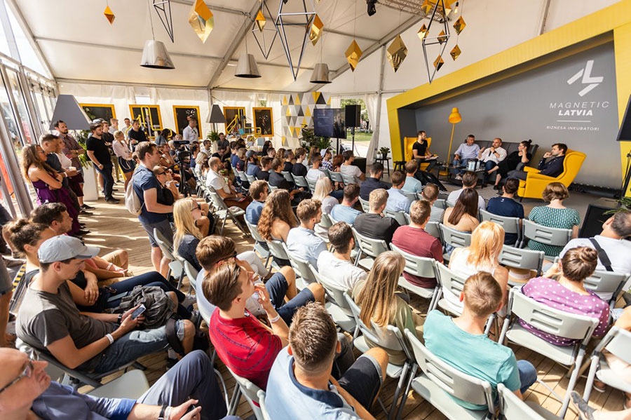 «iNovuss» festivāla lielākais ieguvums ir diskusijas un dažādas darbnīcas, kurās ar savu pieredzi dalās biznesa treneri un pieredzējuši uzņēmēji.
Autors: no LIAA albuma