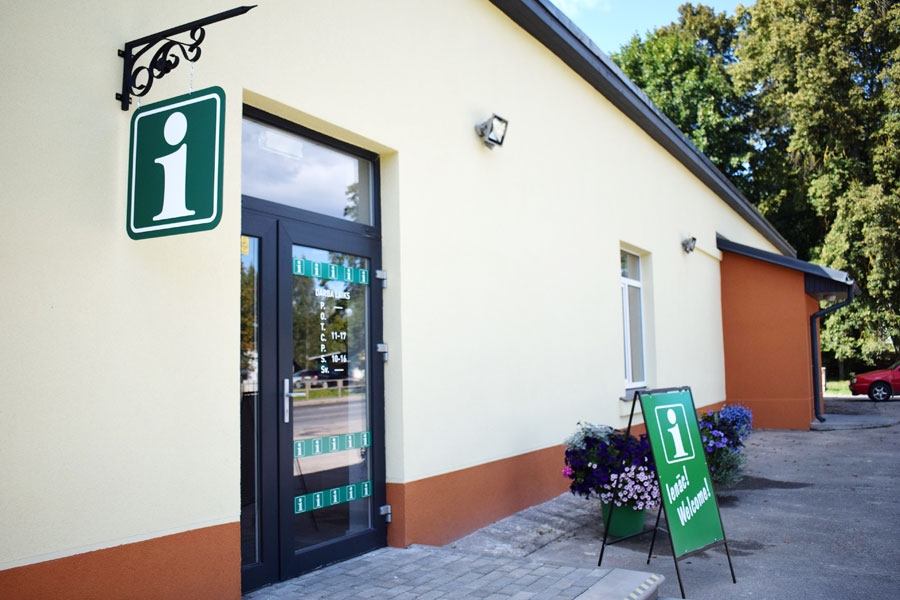 Vecumniekos septembrī durvis vēris Tūrisma informācijas punkts. Tas iekārtots Rīgas ielā 34.
Autors: Žanna Zālīte