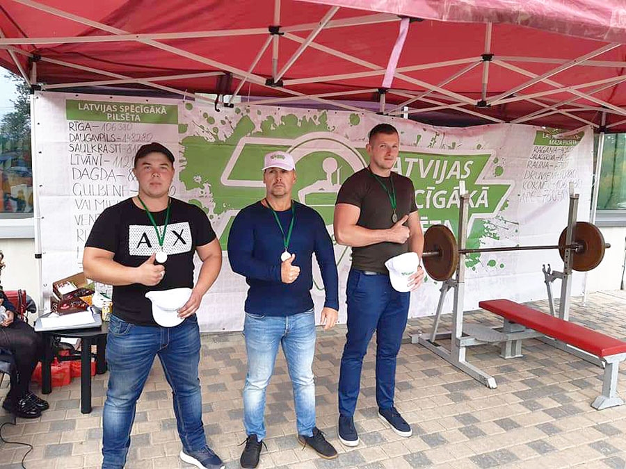 Armands Naglāzs (vidū) uzvarēja Siguldas posmā.
Autors: no A. Naglāza albuma