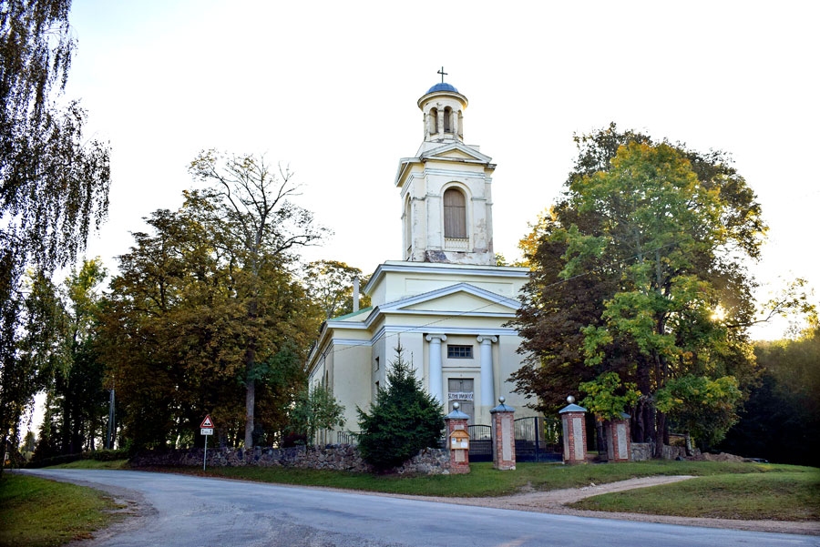 Vecumnieku evaņģēliski luteriskā baznīca ir vienīgais vislabāk saglabājies Kurzemes guberņas arhitekta Frīdriha Šulca projektētais darbs.
Autors: Žanna Zālīte