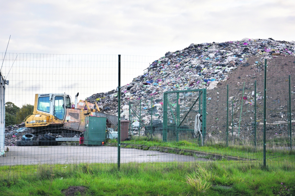 «Grantiņu» poligona slēgšana atklāj atkritumu apsaimniekošanas politiku bijušā Bauskas rajona teritorijā.
Autors: Ivars Bogdanovs