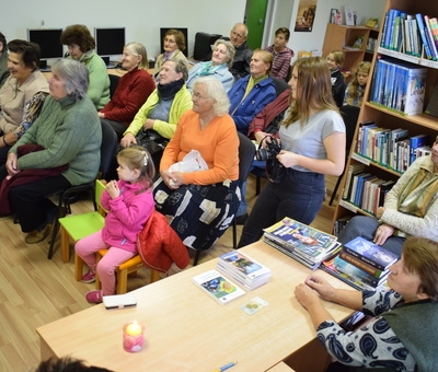 Beibežu bibliotēkā uz tikšanos ar romānu autori Andru Rušmani no Iecavas novada bija sanākuši pulka interesentu.
Autors: Žanna Zālīte
